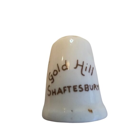 Gold Hill Shaftesbury Ceramic Thimble With Scenic Cottage Design - Picture 6 of 11